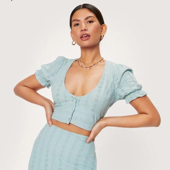 Nasty Gal Button Front Eyelet Crop Top Medium 6 - Picture 1 of 12